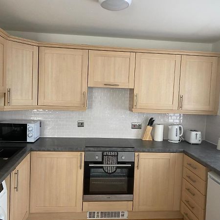 Marine Viewing 2 Bedrooms Flat Manchester Esterno foto