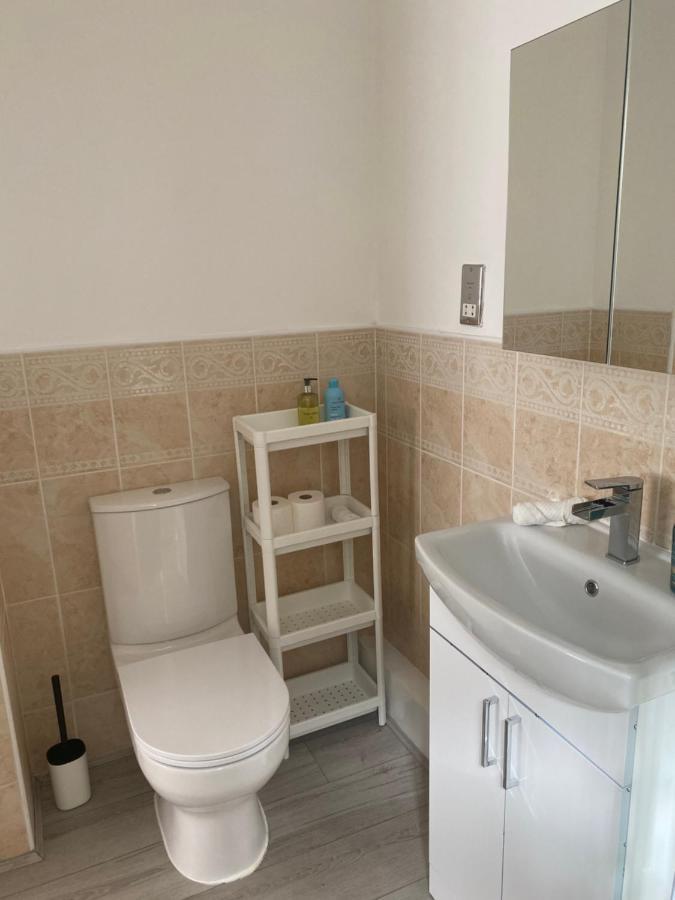 Marine Viewing 2 Bedrooms Flat Manchester Esterno foto